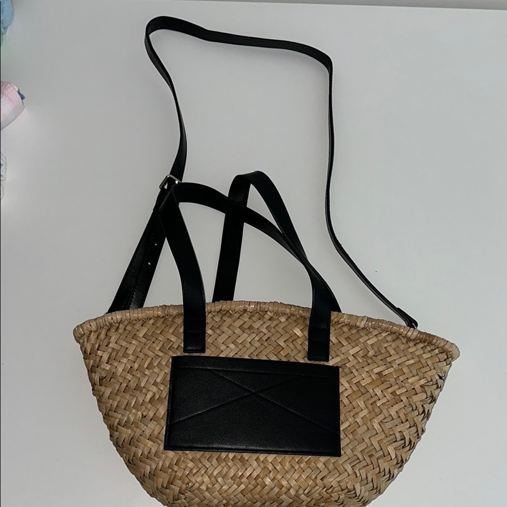 Natural fibre basket